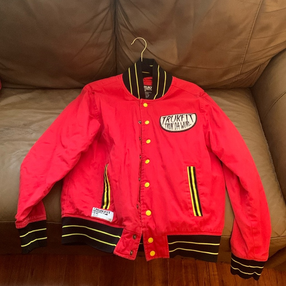Trukfit jacket size medium 45$